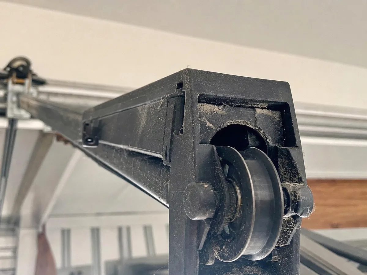 Garage Door Opener Repair in Los Angeles, CA